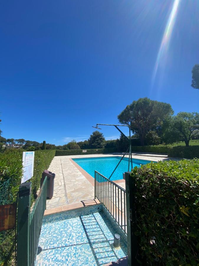 Superbe studio avec piscine - Antibes Esterno foto